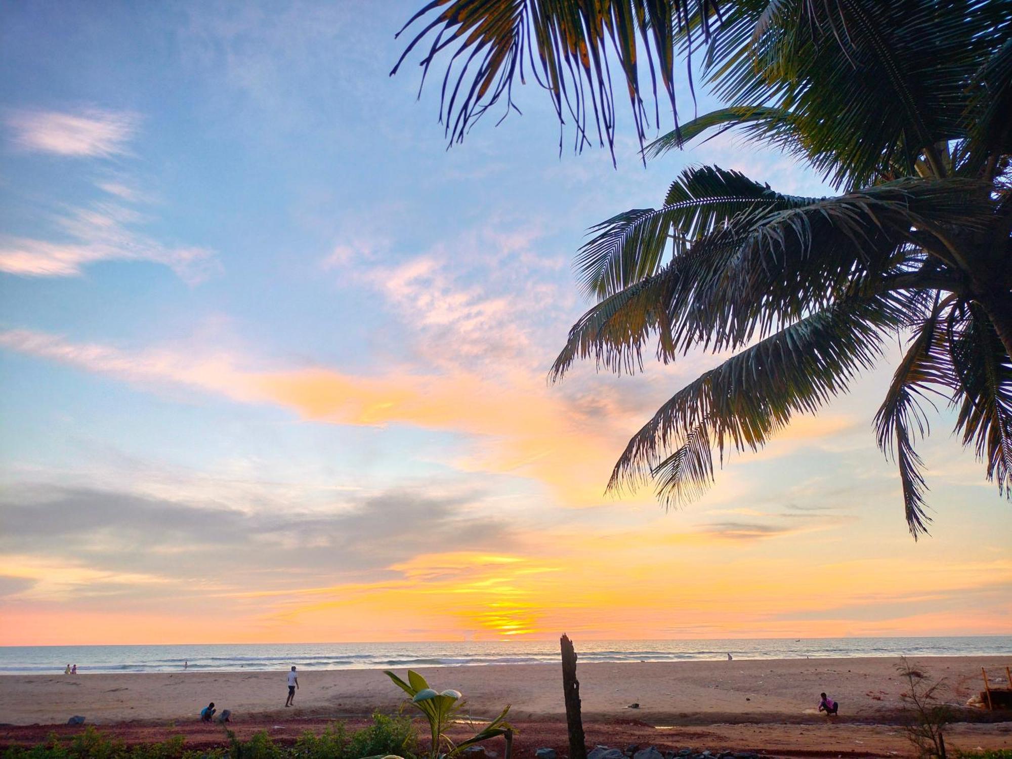 Revibe Beach Hostel Gokarna 고카르나 외부 사진