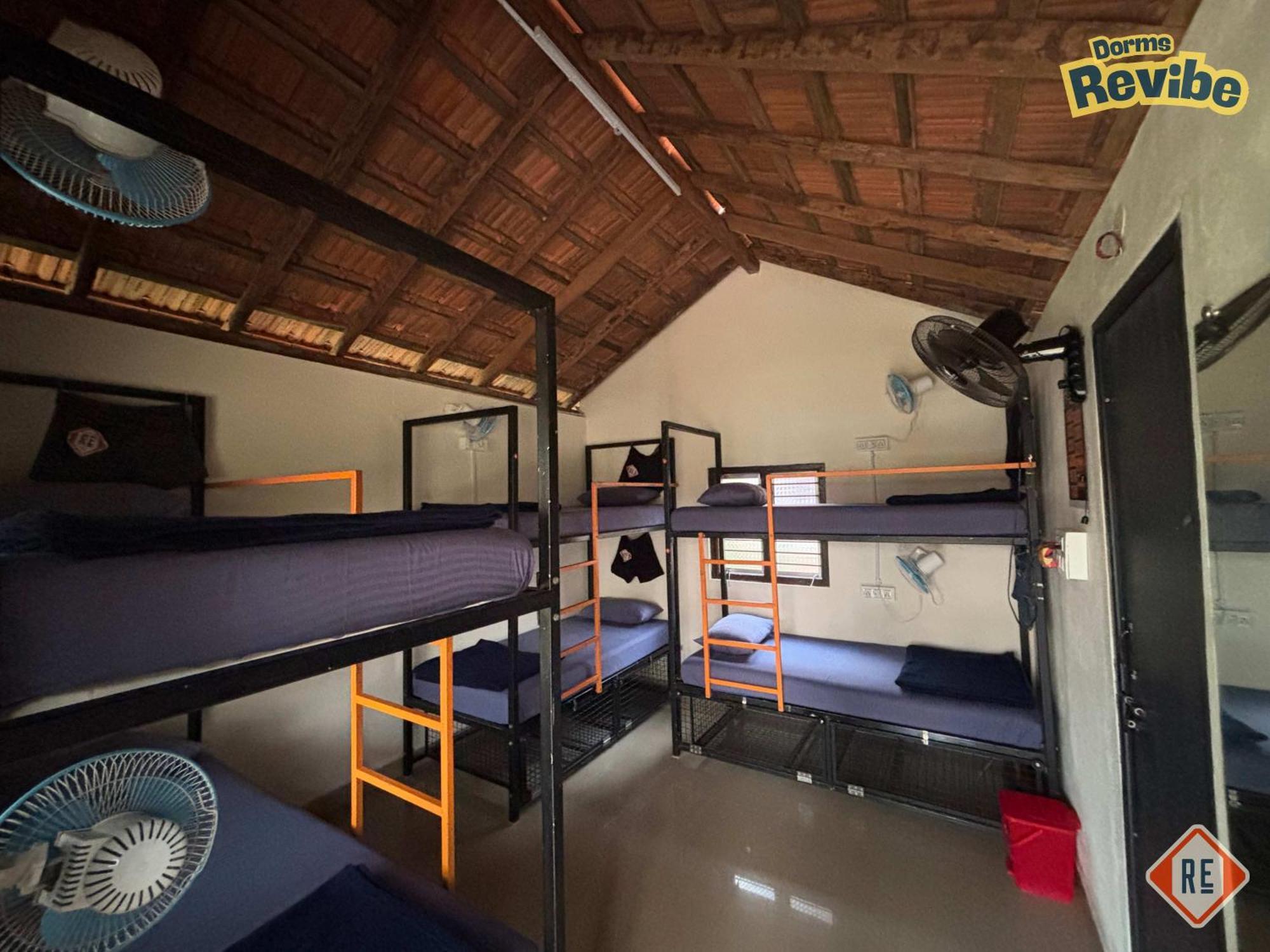 Revibe Beach Hostel Gokarna 고카르나 외부 사진