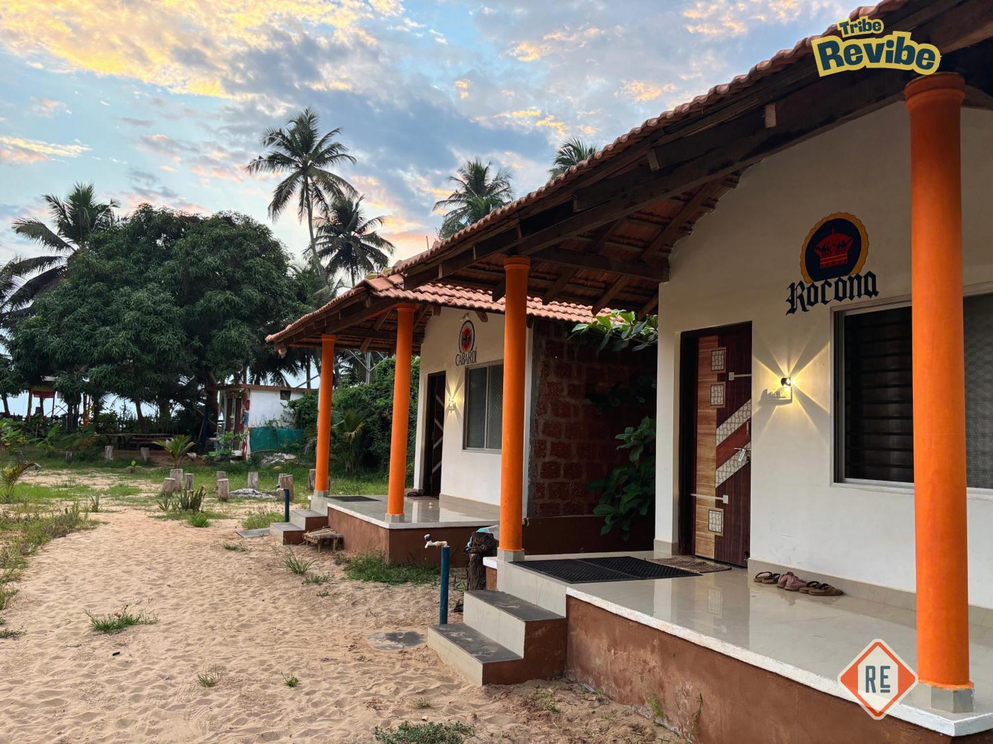 Revibe Beach Hostel Gokarna 고카르나 외부 사진
